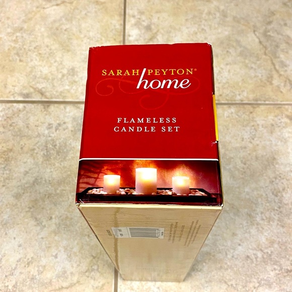 NIB Sarah Peyton Home Flameless Candle Set - Picture 3 of 8